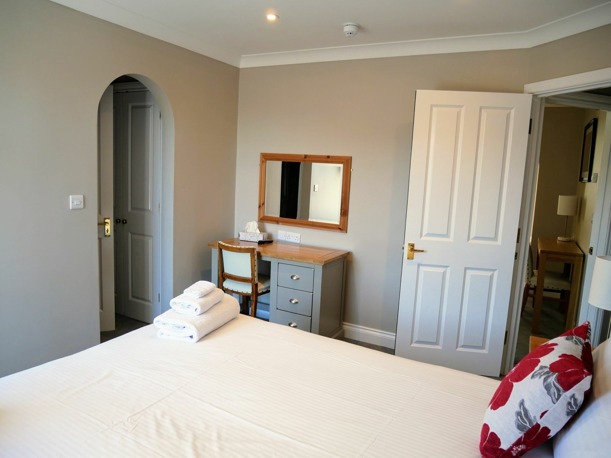 Peartree Serviced Apartments Salisbury Eksteriør bilde