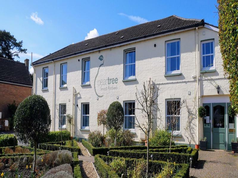 Peartree Serviced Apartments Salisbury Eksteriør bilde